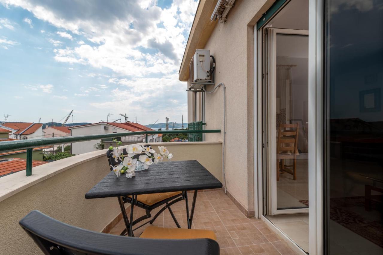Apartman Dildo Apartman Trogir Kültér fotó