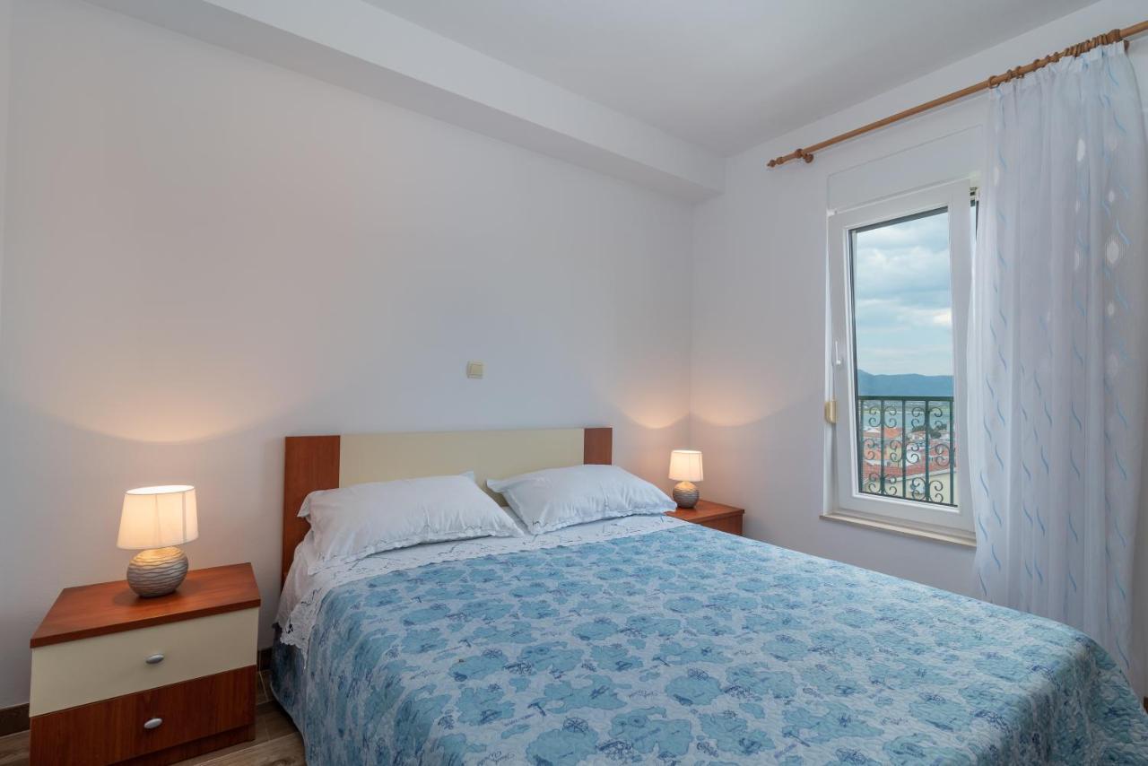 Apartman Dildo Apartman Trogir Kültér fotó