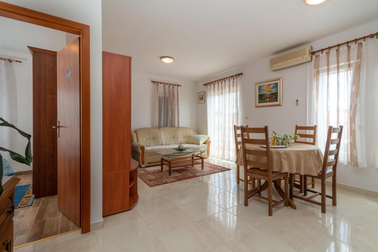 Apartman Dildo Apartman Trogir Kültér fotó